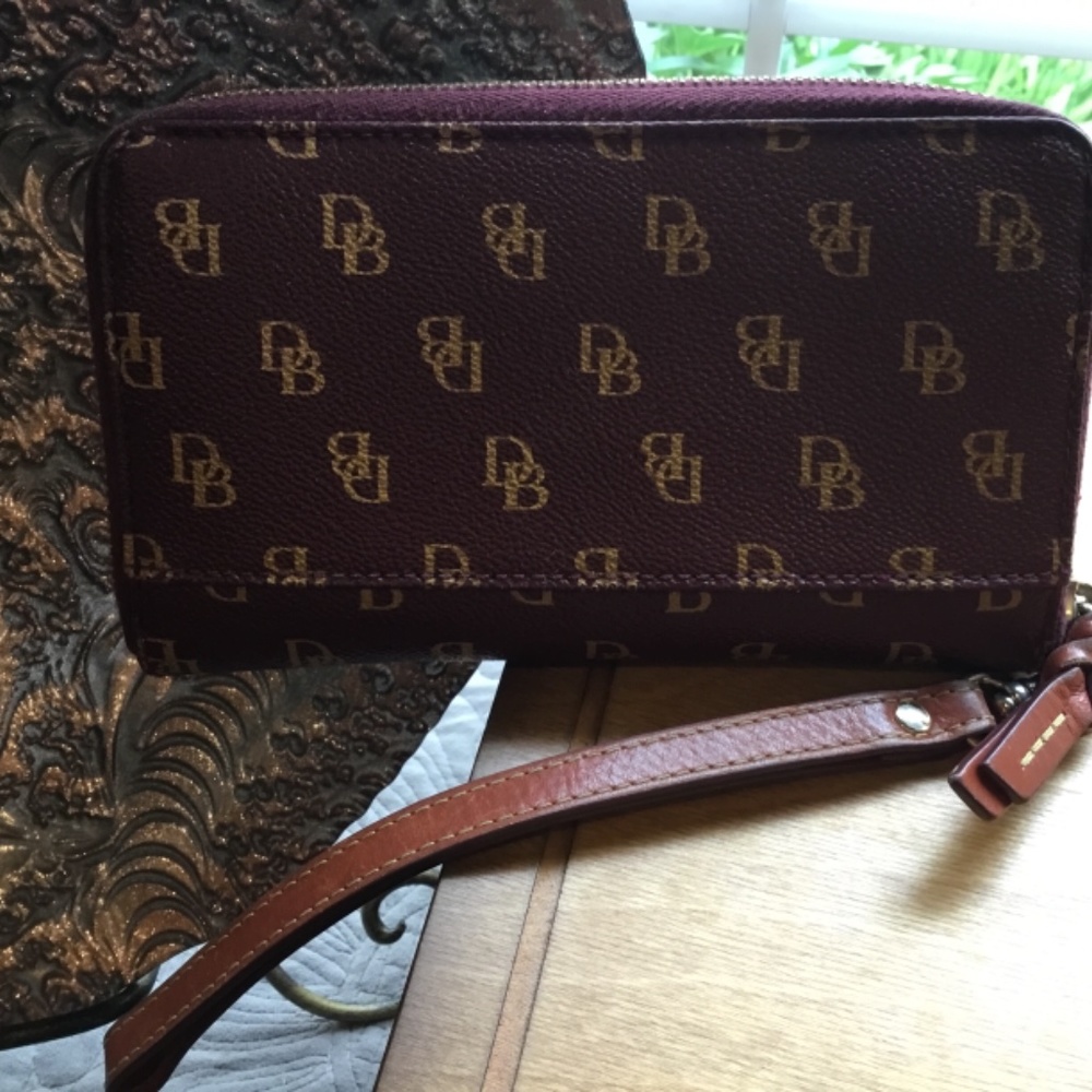 Dooney & Bourke Wallet - Picture 2 of 3